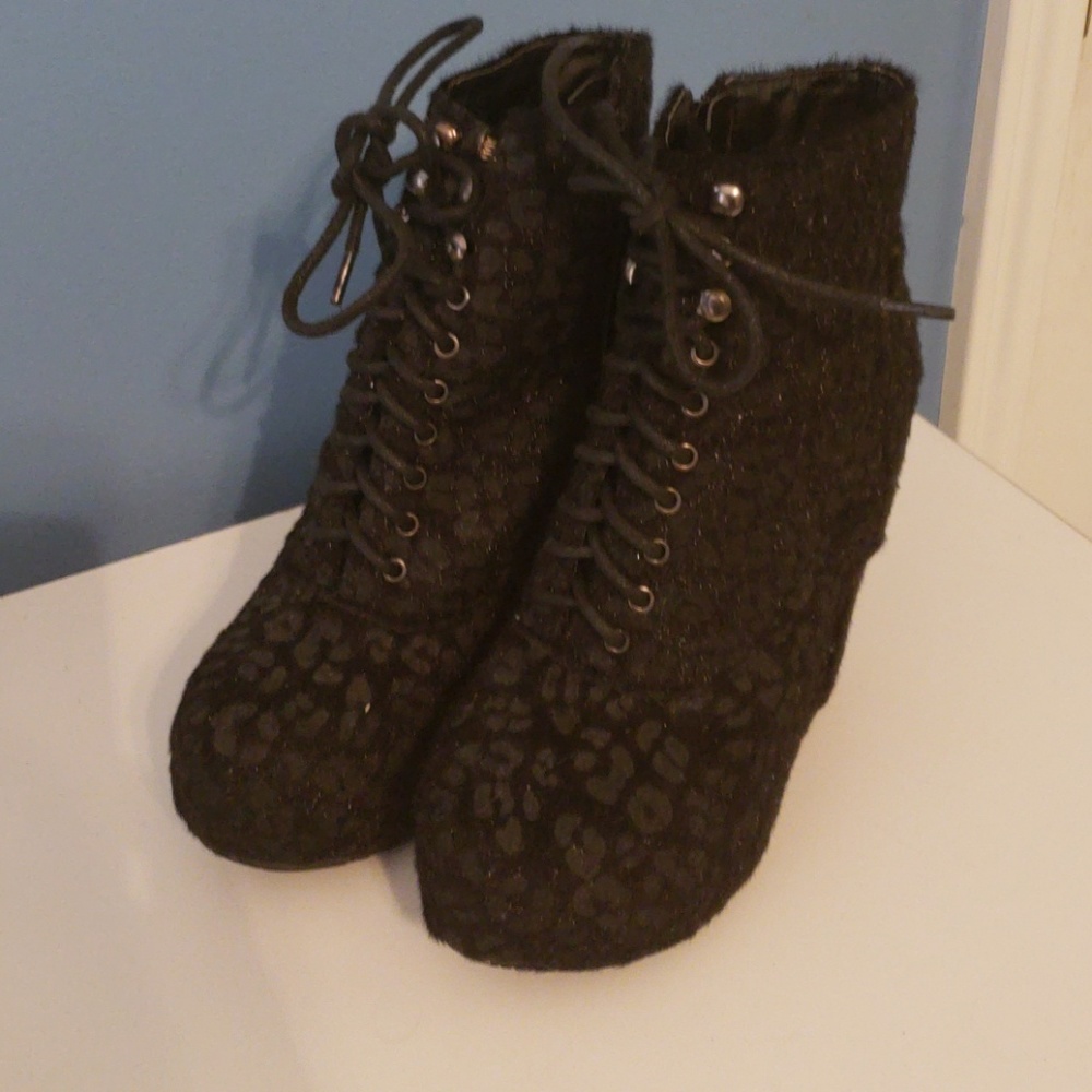 Wedge booties
